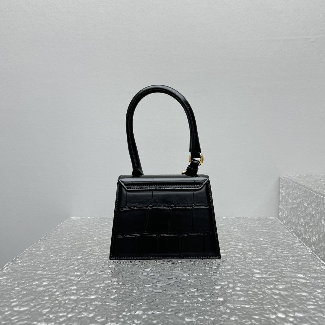 Jacquemus Le Chiquito Moyen Boucle - 