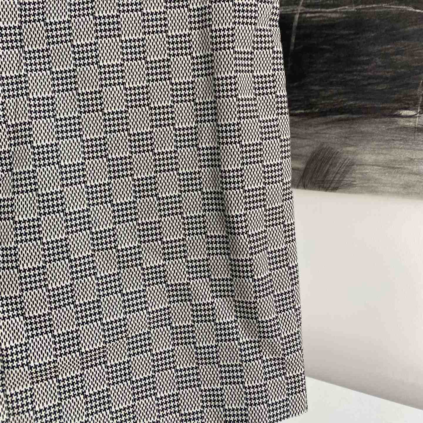 Louis Vuitton Damier Hounds Tooth Slim Wool Shorts - 