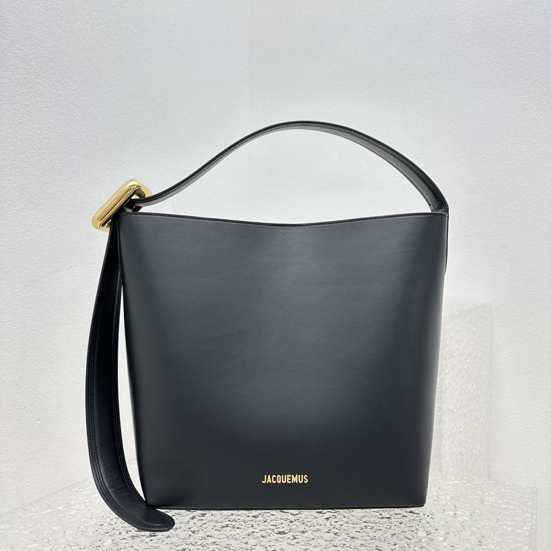 Jacquemus Le Regalo Leather Bucket Bag (30x33x14cm) - 