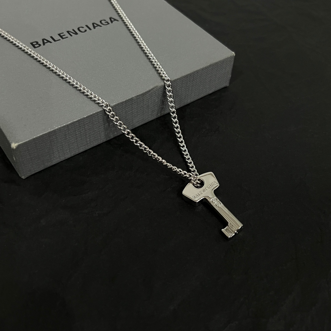 Balenciaga Amour Key Necklace  - 