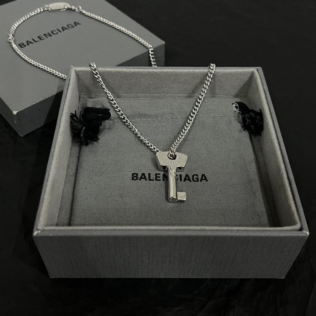 Balenciaga Amour Key Necklace  - 