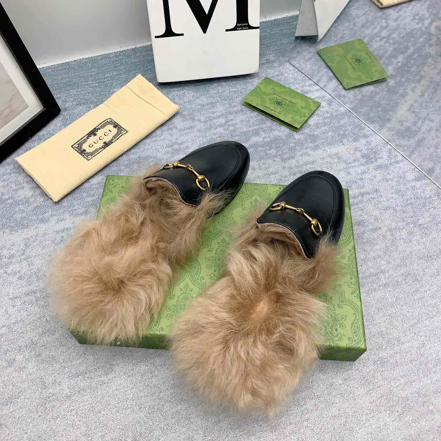 Gucci Fur Loafers - 