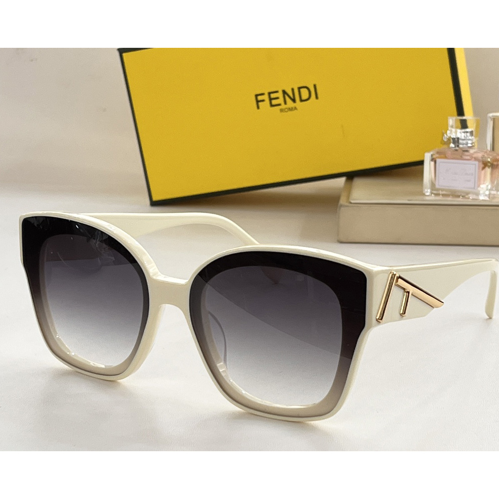 Fendi FE40098I Sunglasses - 