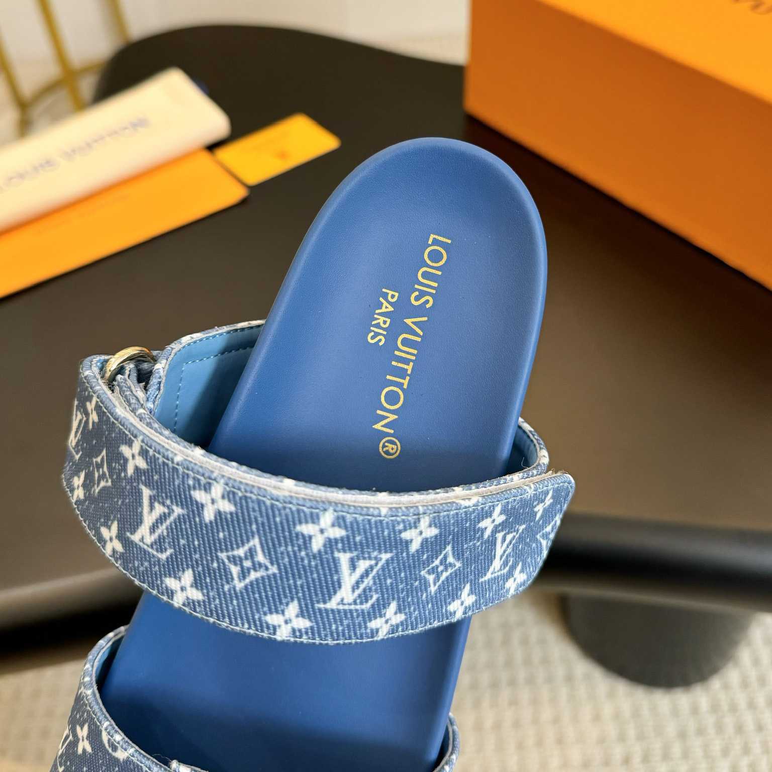Louis Vuitton Bom Dia Flat Comfort Mule  1AD1BI - 