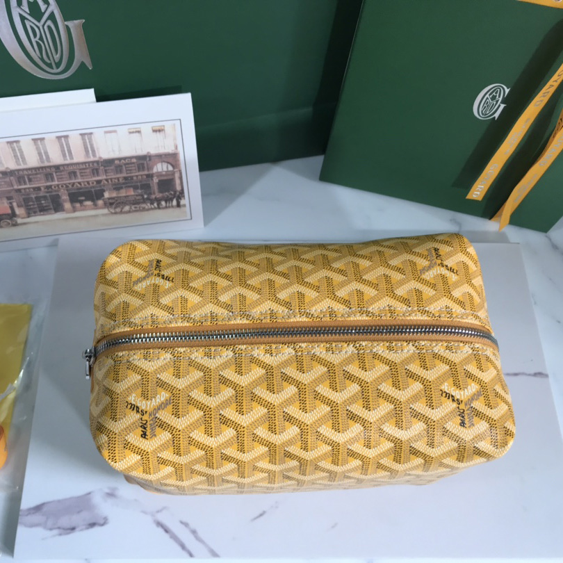 Goyard Bowling 25 Toiletry Bag  (25x12x12cm) - 