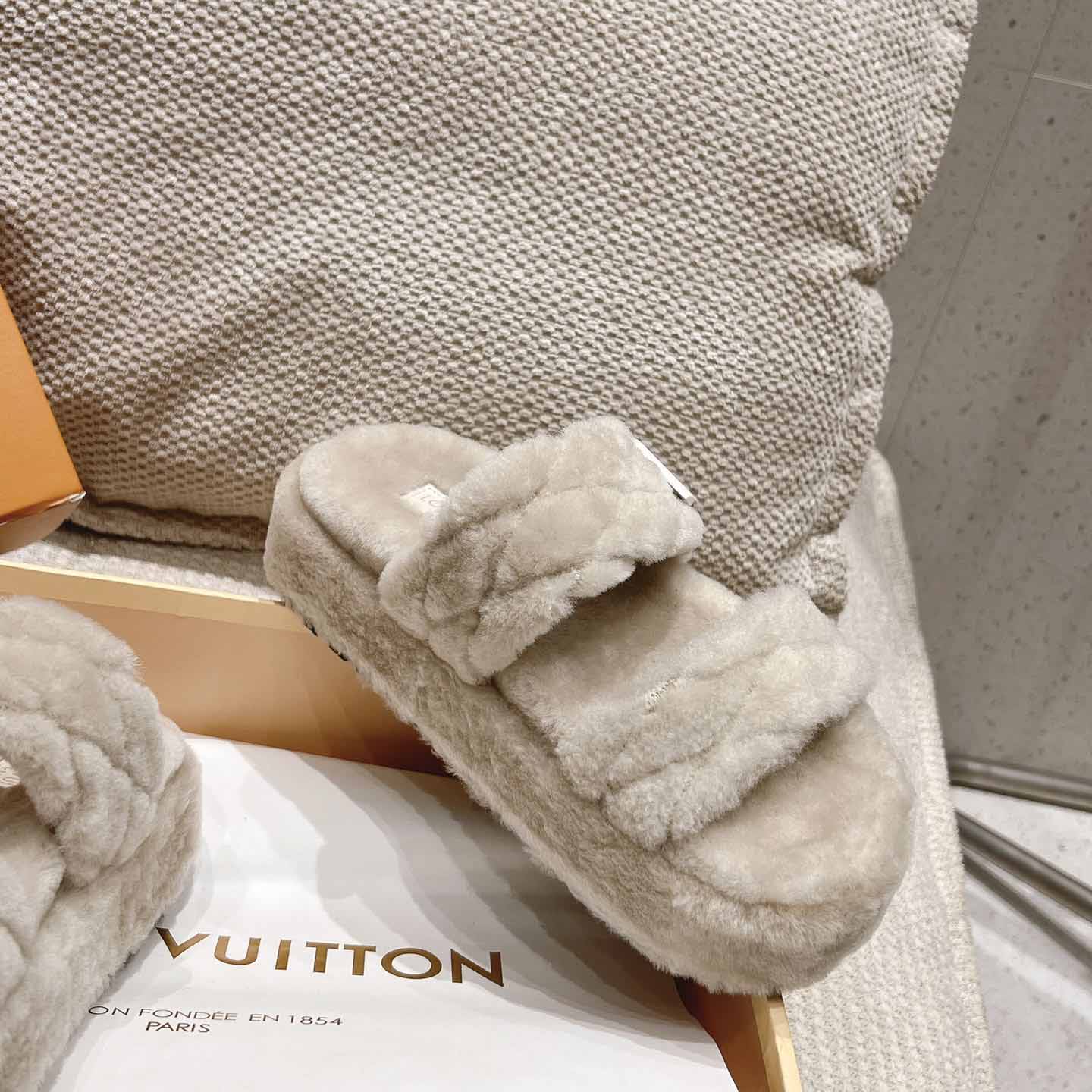 Louis Vuitton LV Sunset Platform Comfort Mule   1ACTVM - 