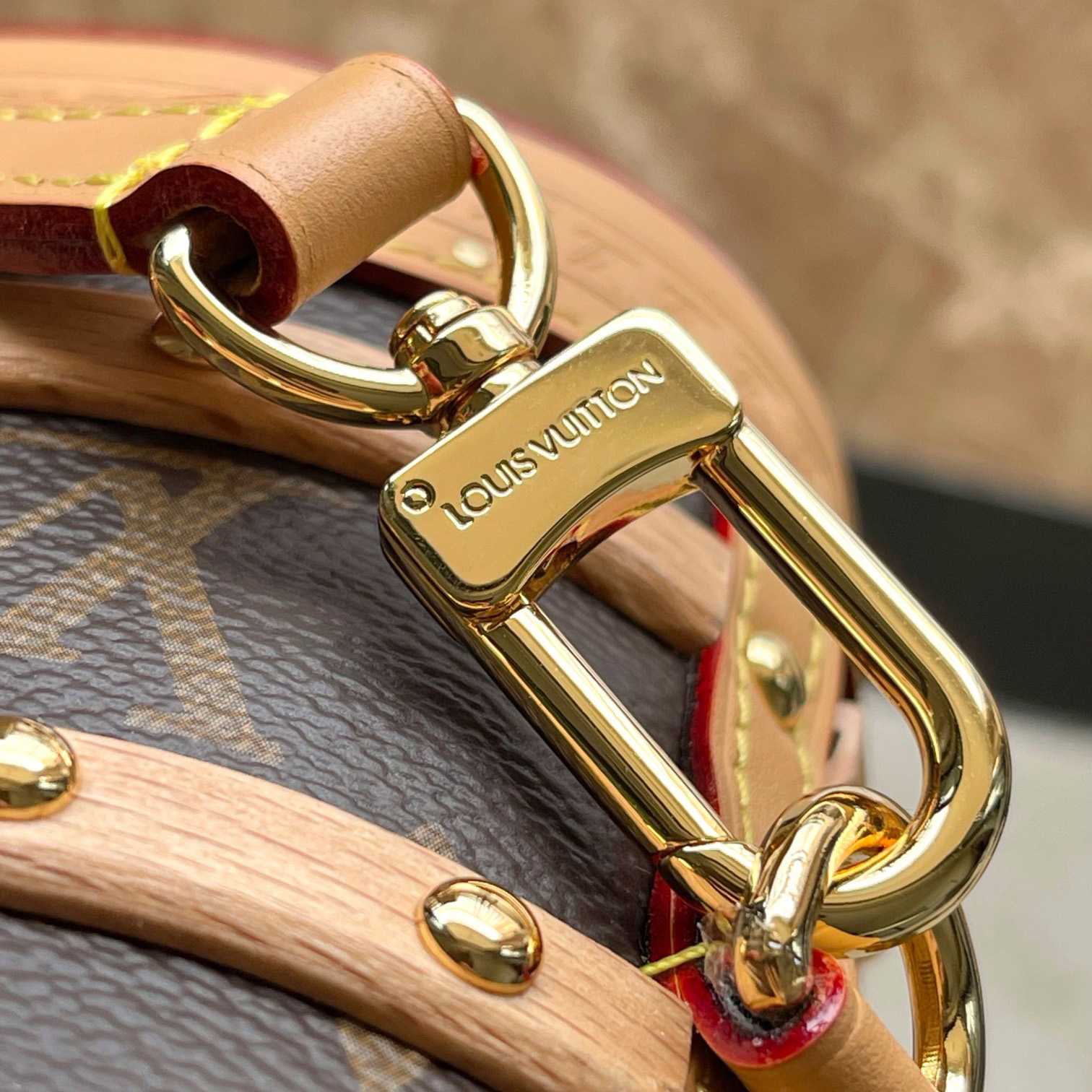 Louis Vuitton Ellis   M24843 - 