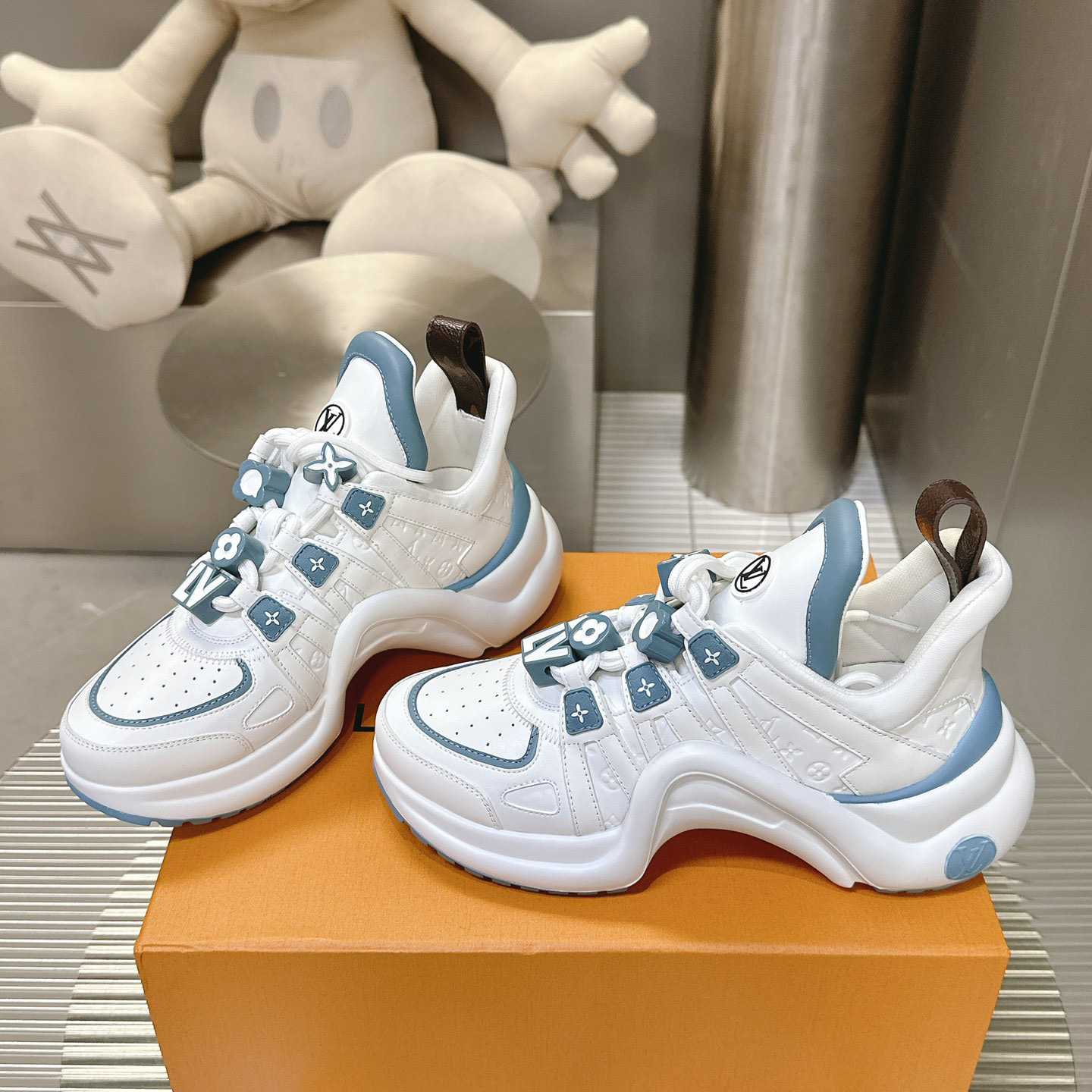 Louis Vuitton LV Archlight Sneaker   1AD28Q - 