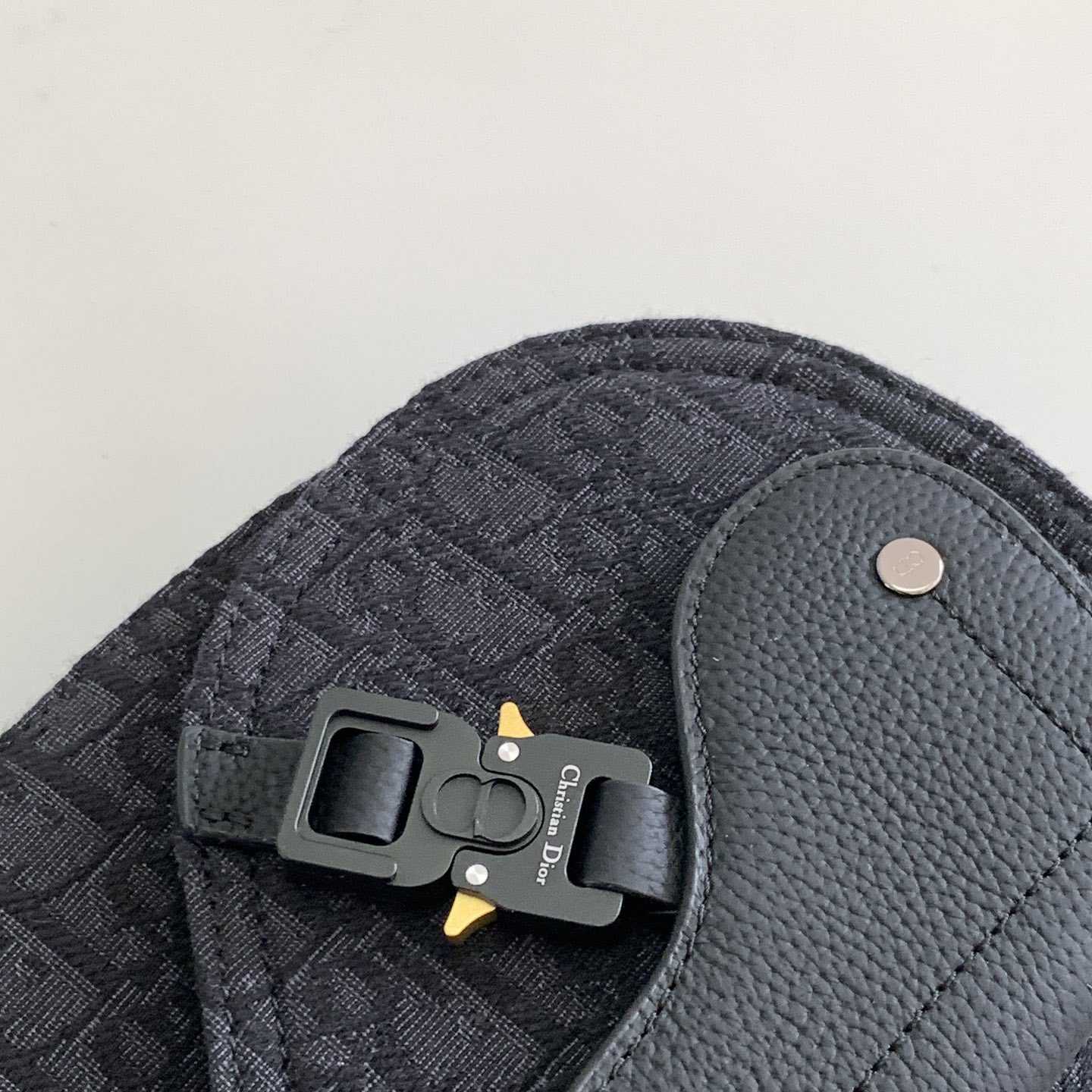 Dior Saddle Messenger Bag - 