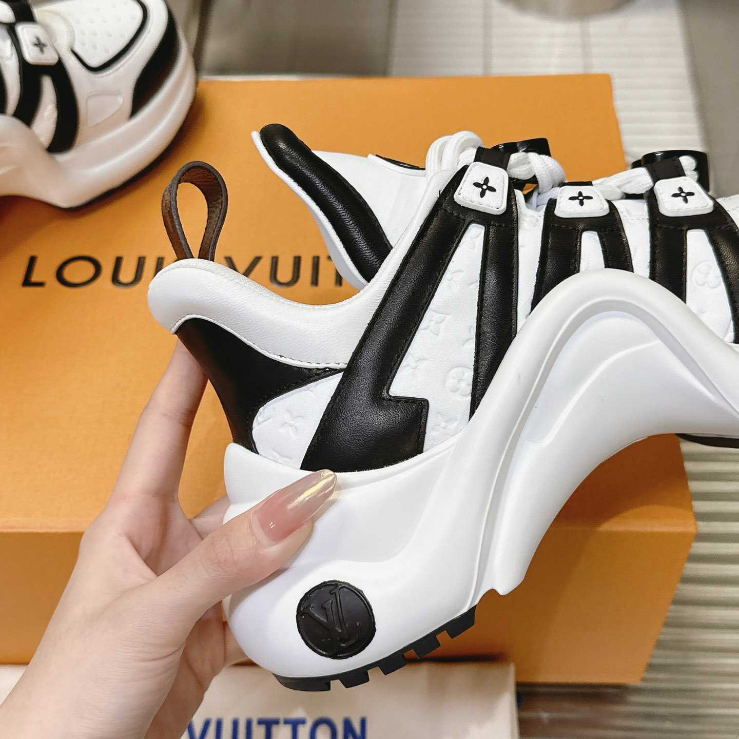 Louis Vuitton LV Archlight Sneaker   1AD2GJ - 