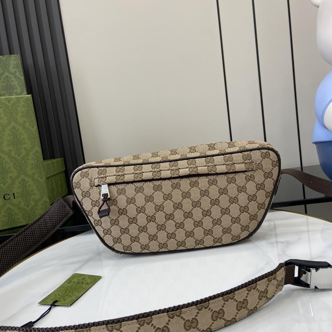 Gucci Small GG Crossbody Bag - 