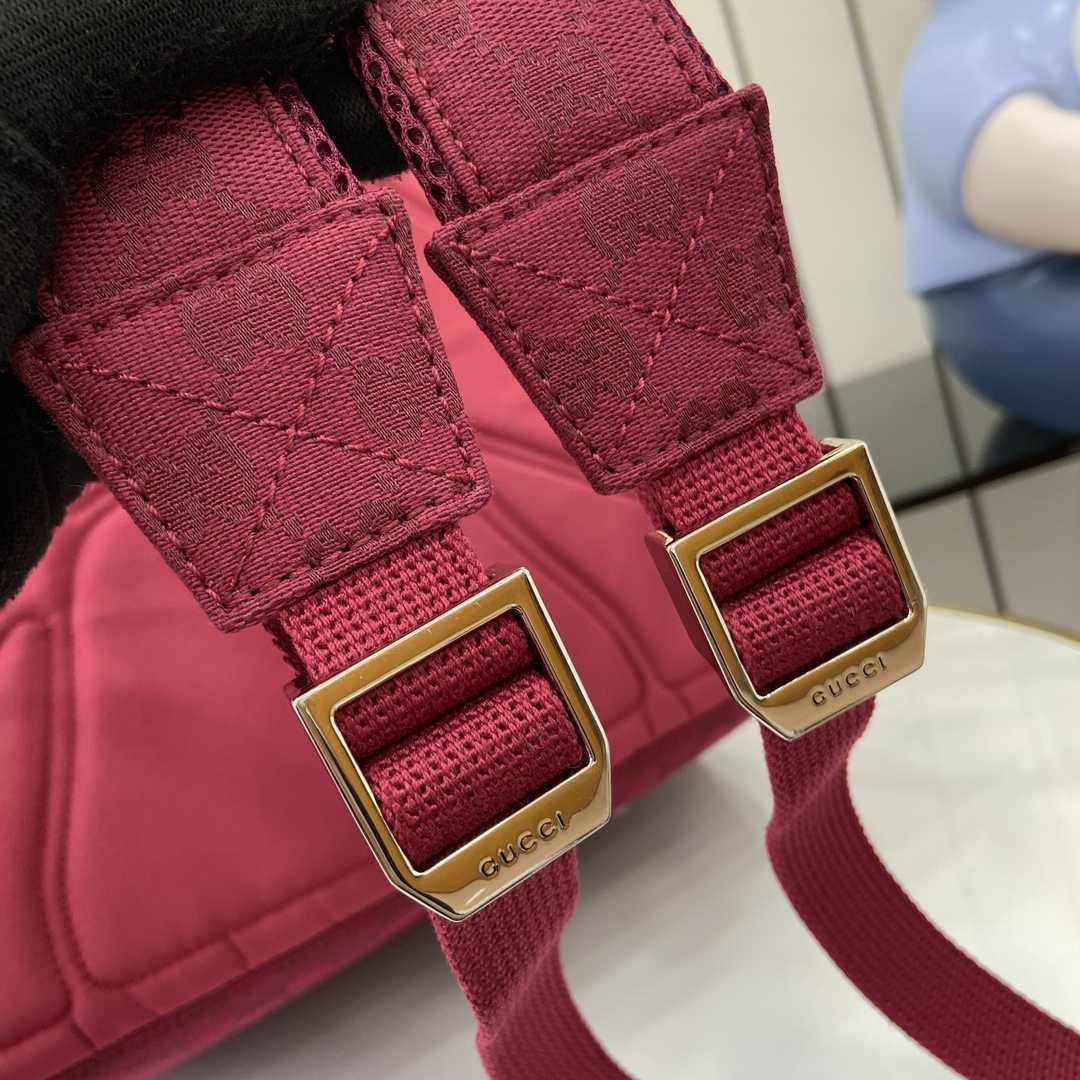 Gucci Medium Backpack With Gucci Logo - 