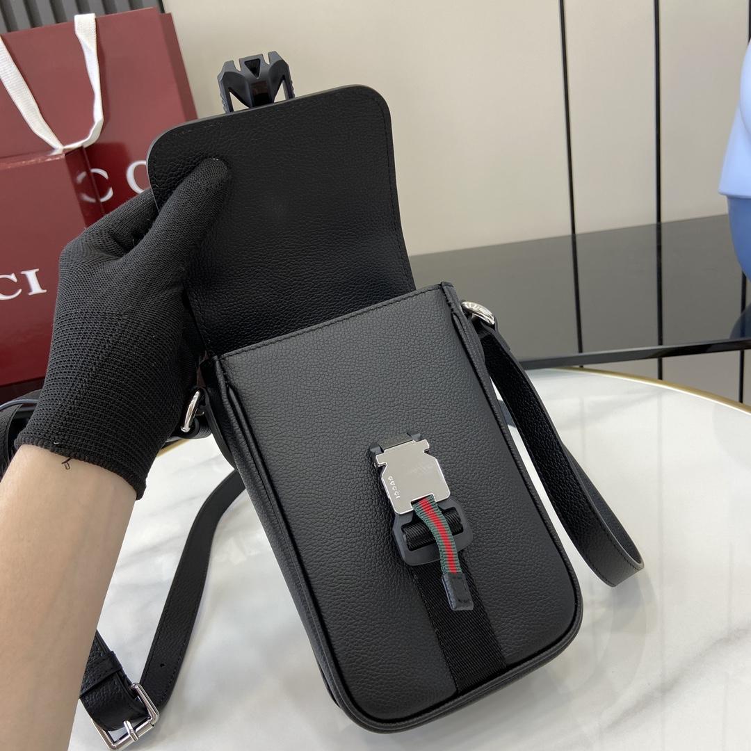 Gucci  Super Mini Crossbody Bag - 