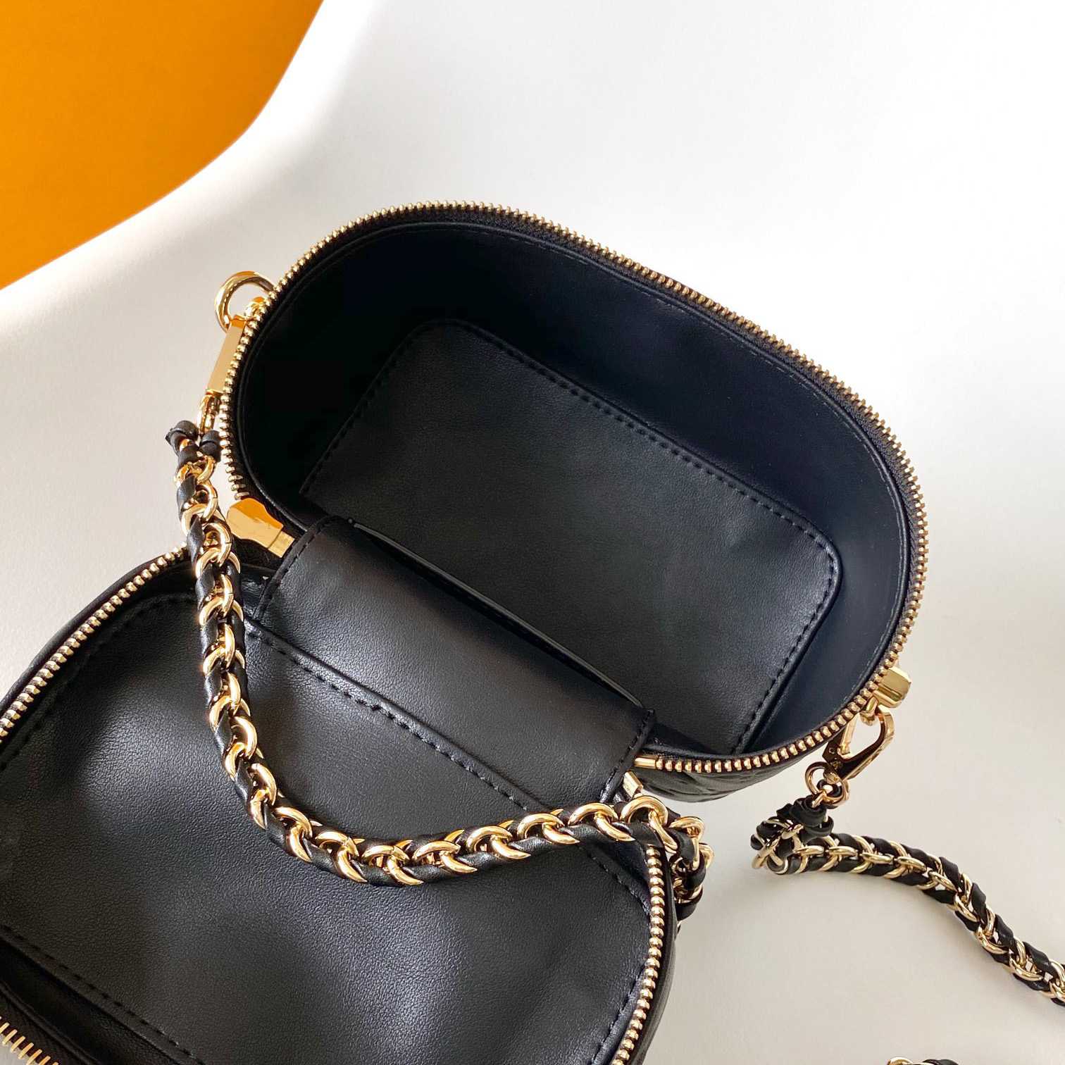 Louis Vuitton Vanity PM   M25123 - 