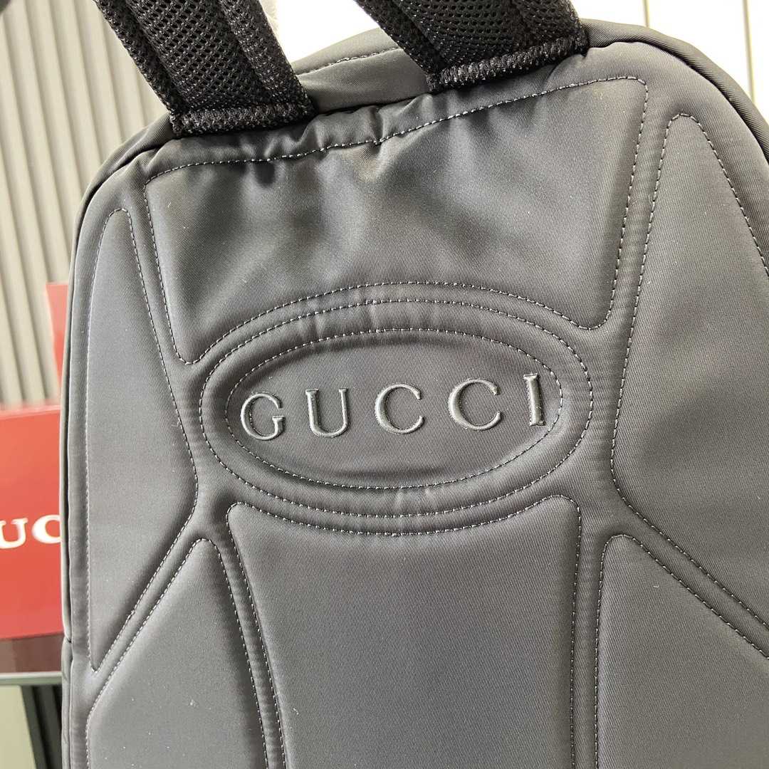 Gucci Medium Backpack With Gucci Logo - 