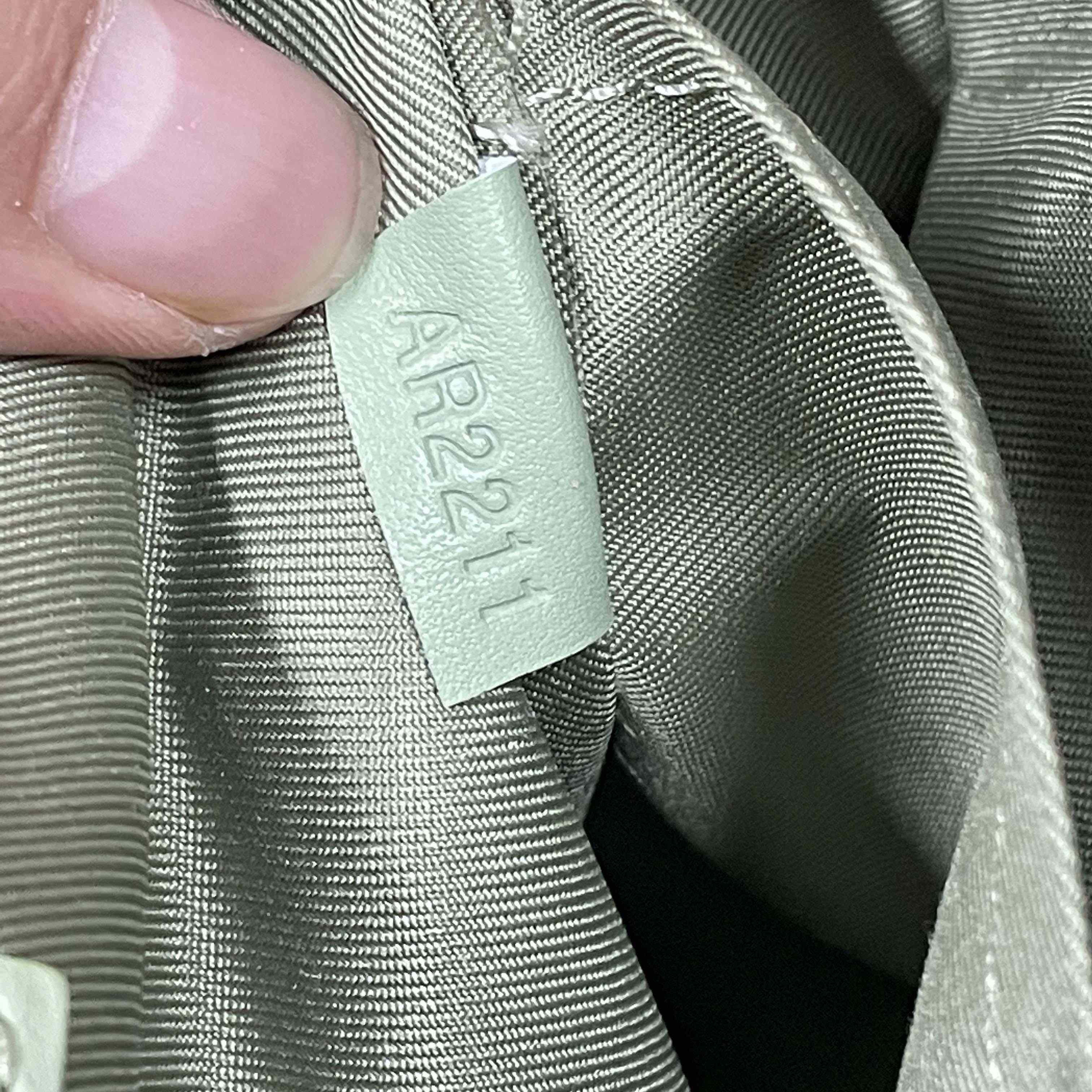 Louis Vuitton District PM   M11593 - DesignerGu