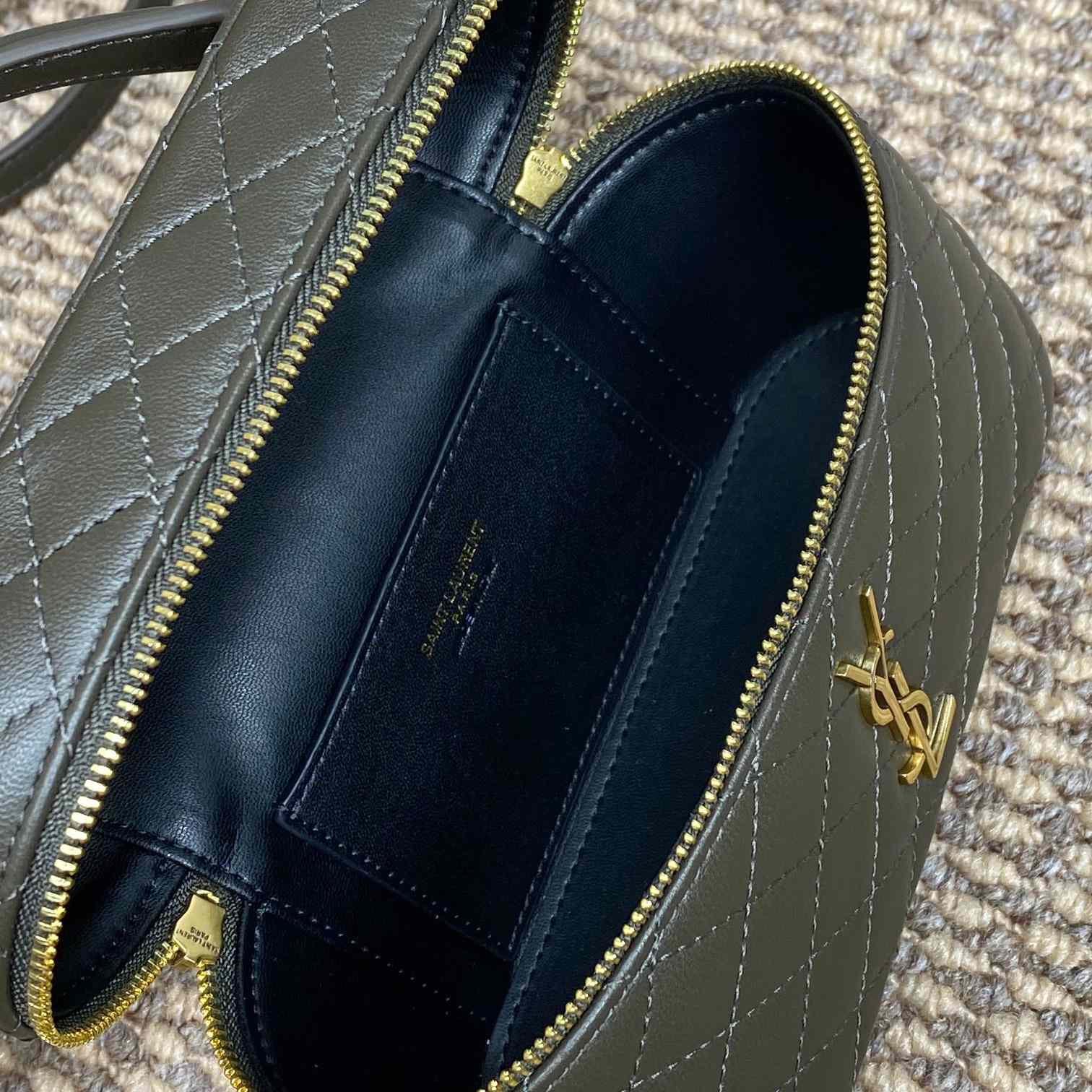 Saint Laurent Gaby Vanity Bag In Lambskin - 