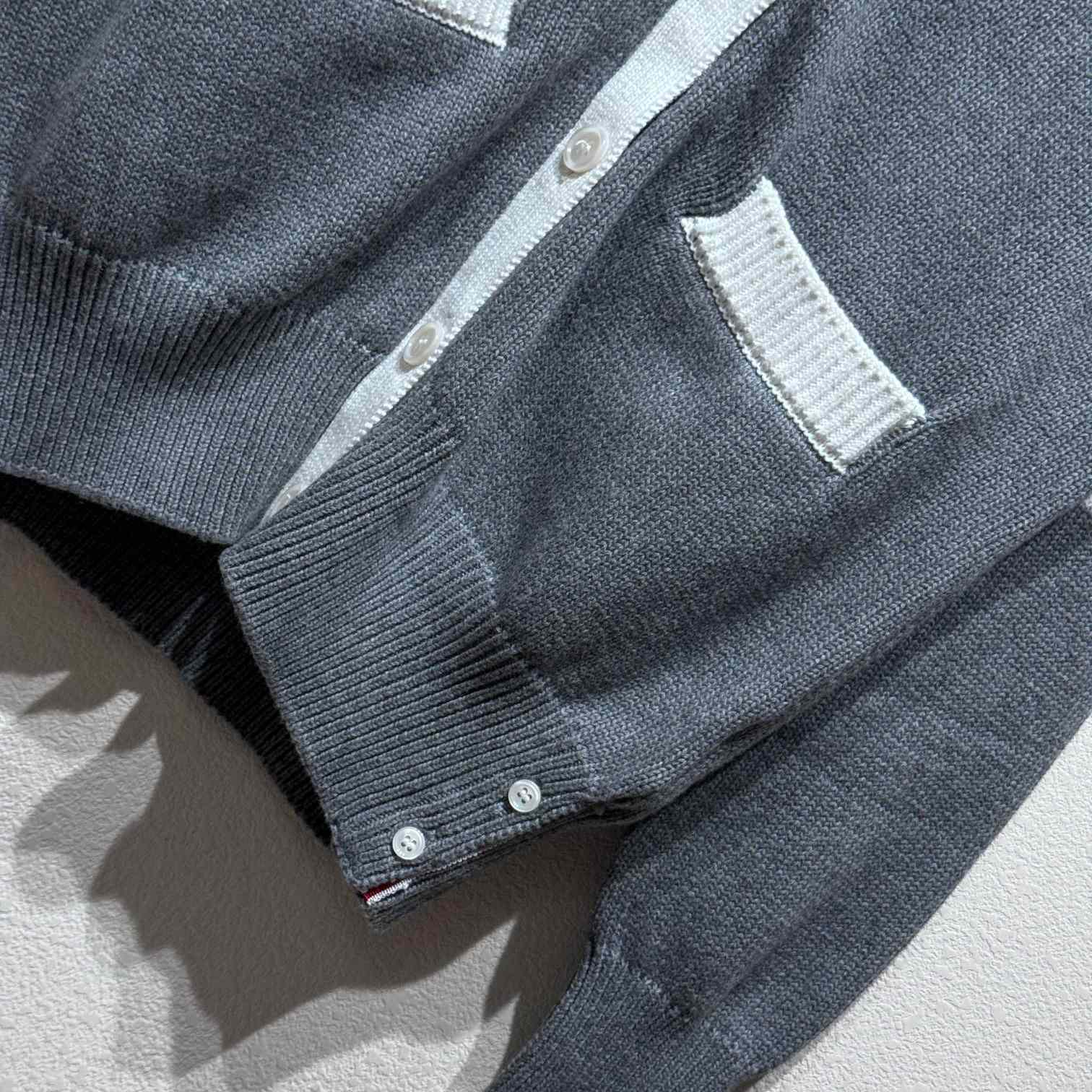 Thom Browne Cotton Hector Pointelle 4-bar V-neck Cardigan - 