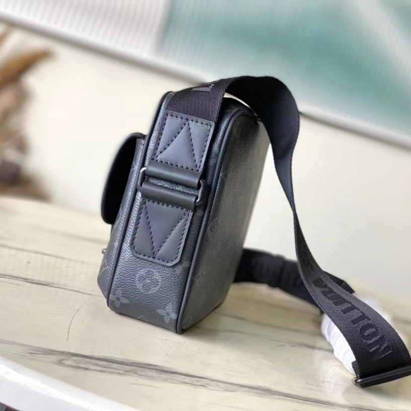 Louis Vuitton Getaway Messenger  M12518 - 
