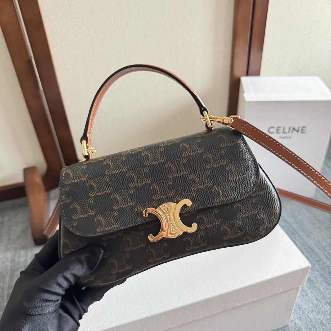 Celine Teen Celine Lola In Triomphe Canvas And Clafskin  - 