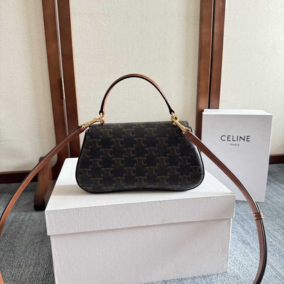 Celine Teen Celine Lola In Triomphe Canvas And Clafskin  - 