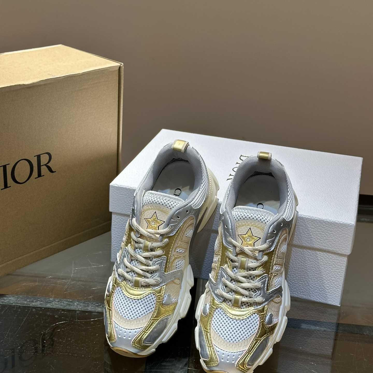 Dior Chrono Sneaker       - 
