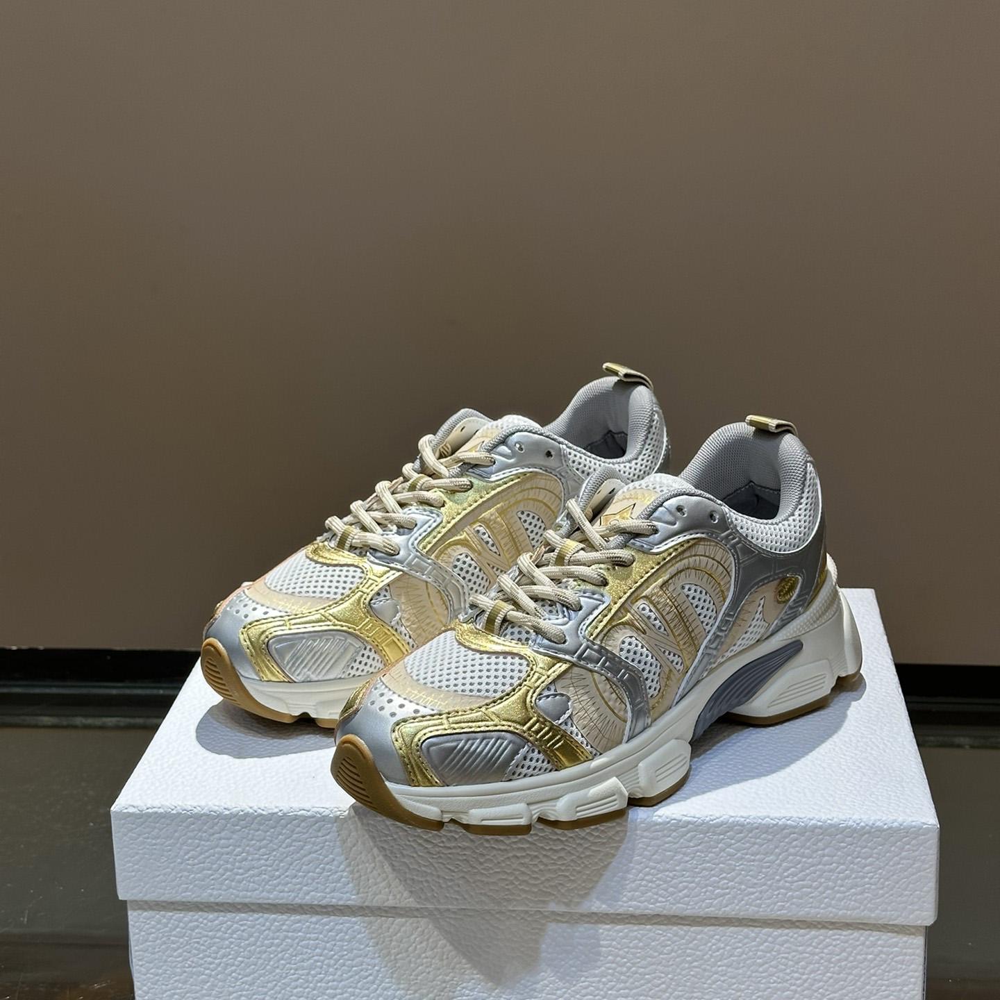 Dior Chrono Sneaker       - 