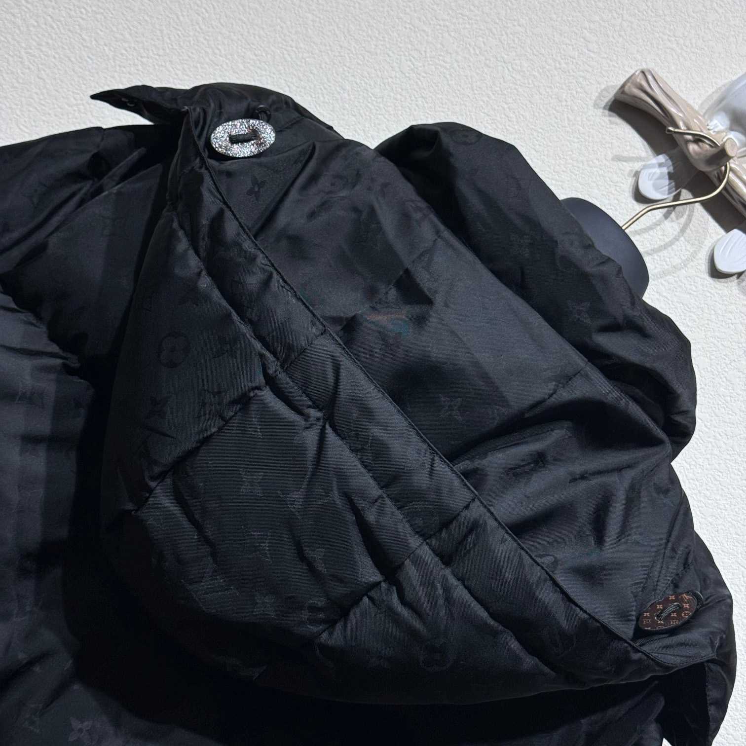 Louis Vuitton Monogram Puffer Jacket    1AGAEQ - 