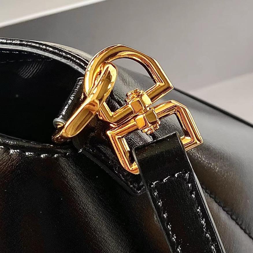 Givenchy Antigona Bag    20x22x13cm - 