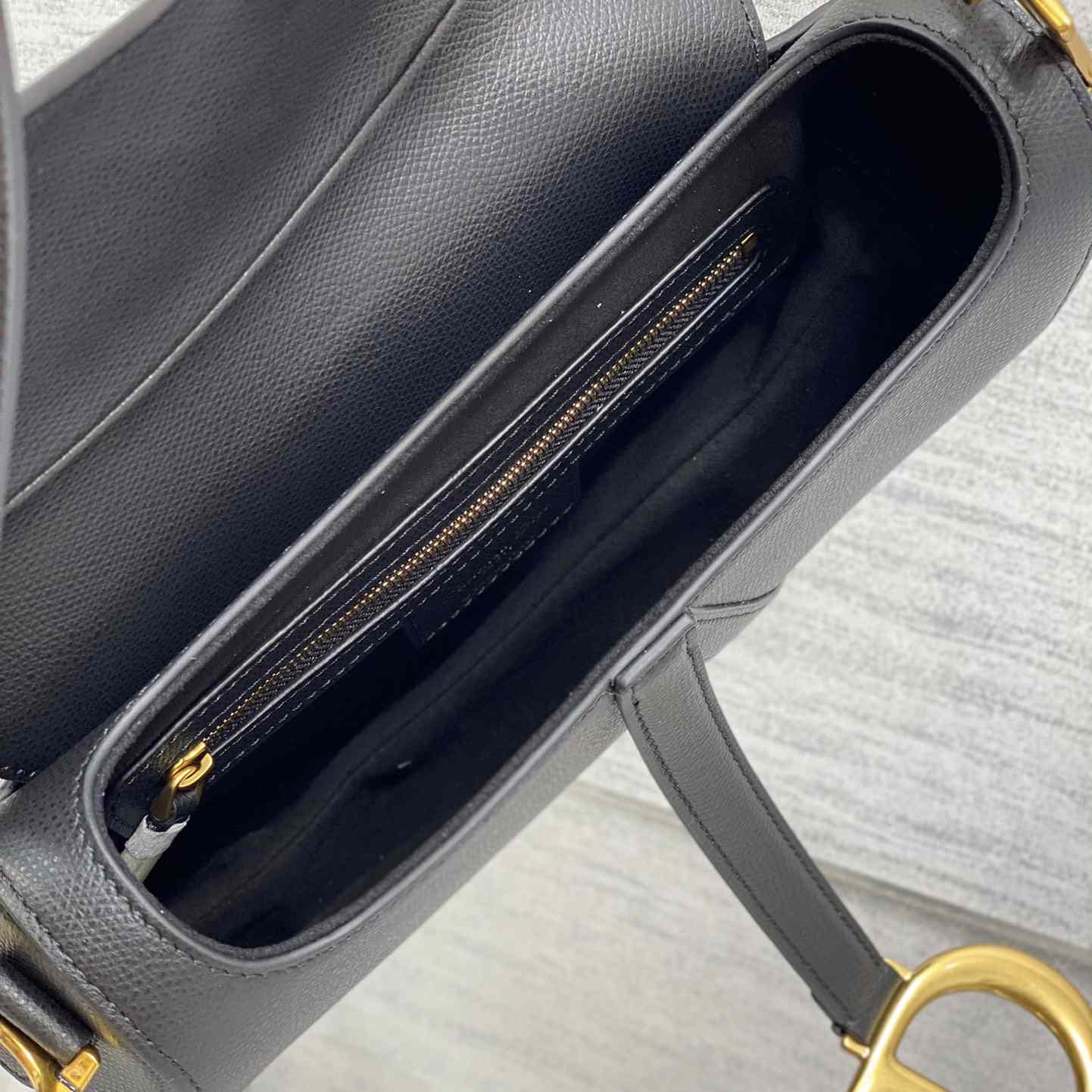 Dior Saddle Bag    24×6×18cm - 