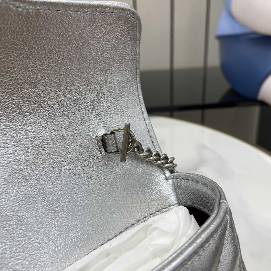 Gucci GG Marmont Super Mini Bag - 