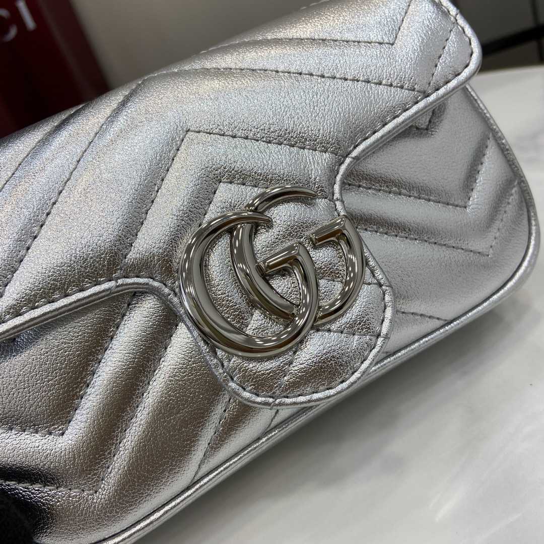 Gucci GG Marmont Super Mini Bag - 