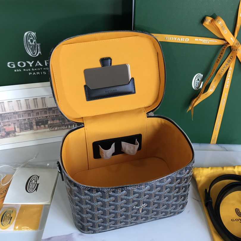 Goyard Muse Vanity Case - 