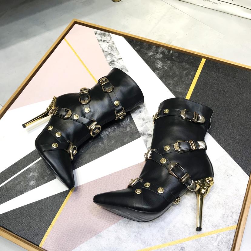 Balmain Leather Ankle Boots - 