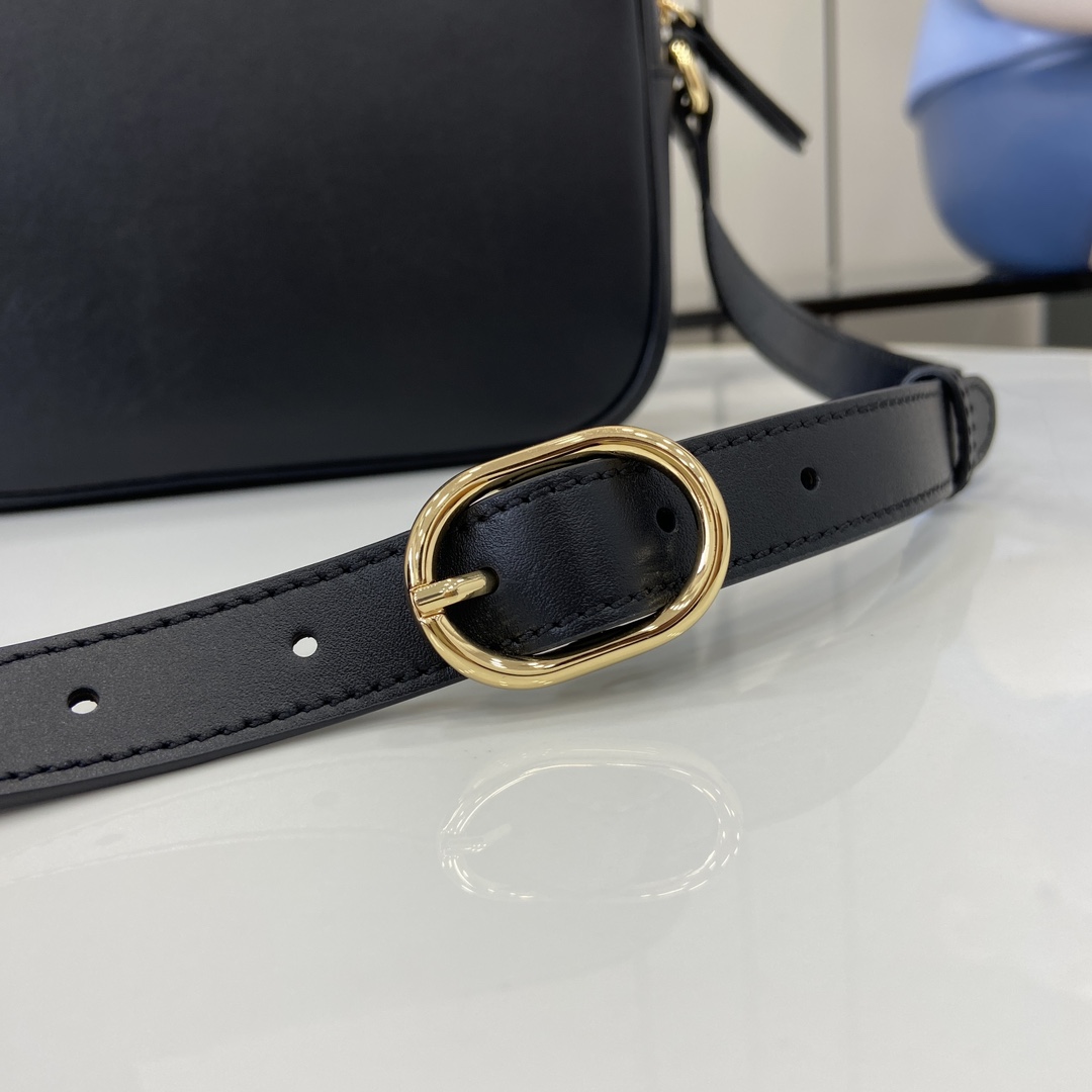 Gucci Blondie Mini Shoulder Bag - 
