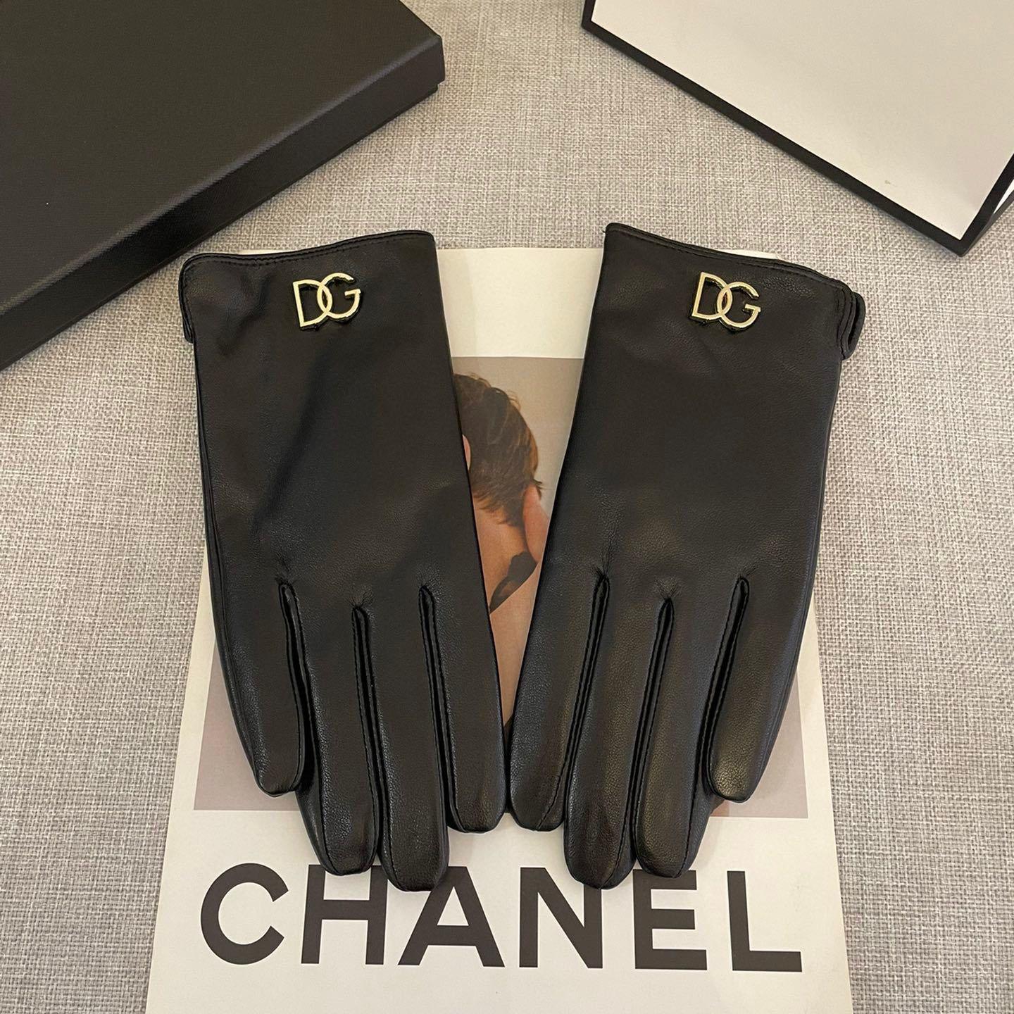 Dolce & Gabbana Gloves  - 