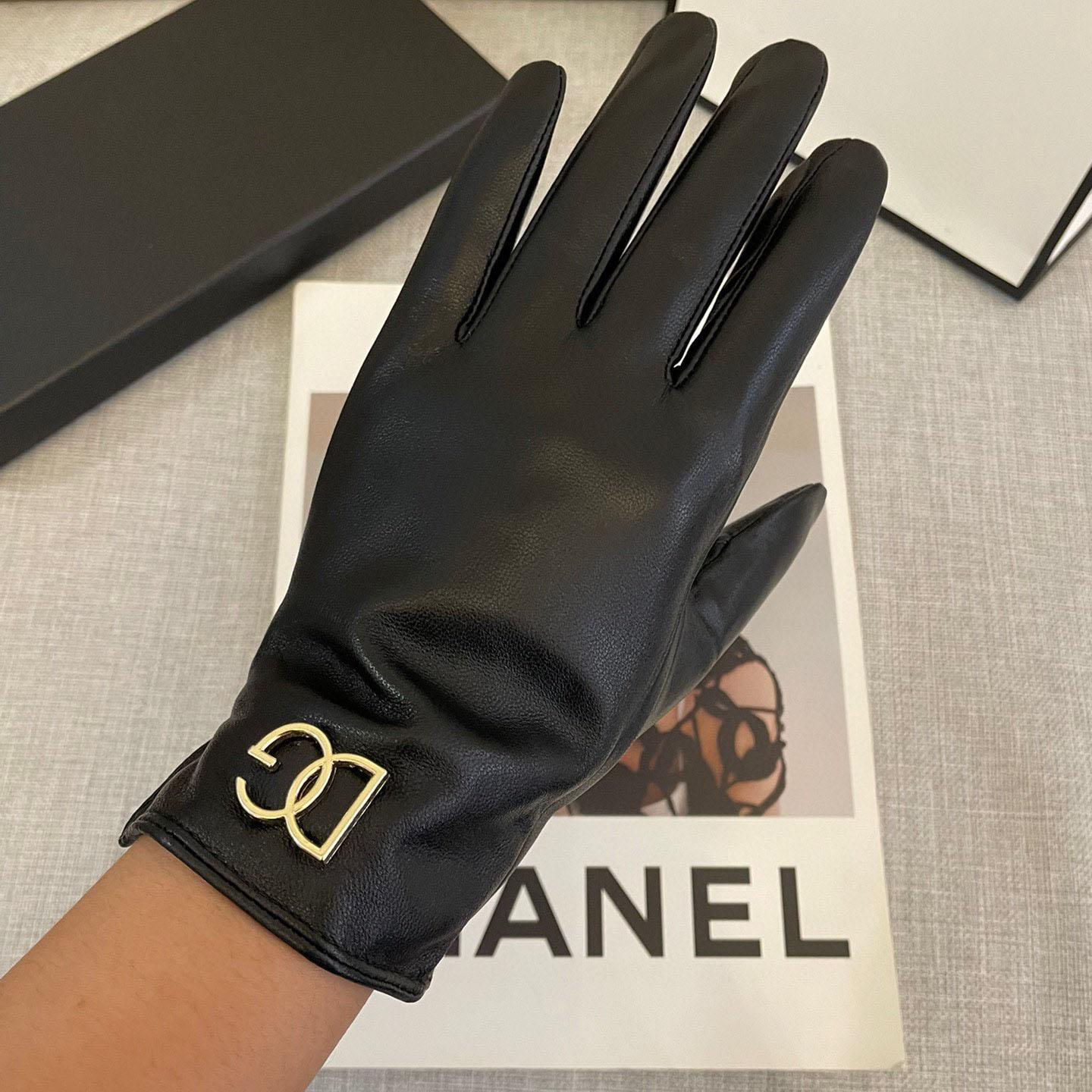 Dolce & Gabbana Gloves  - 