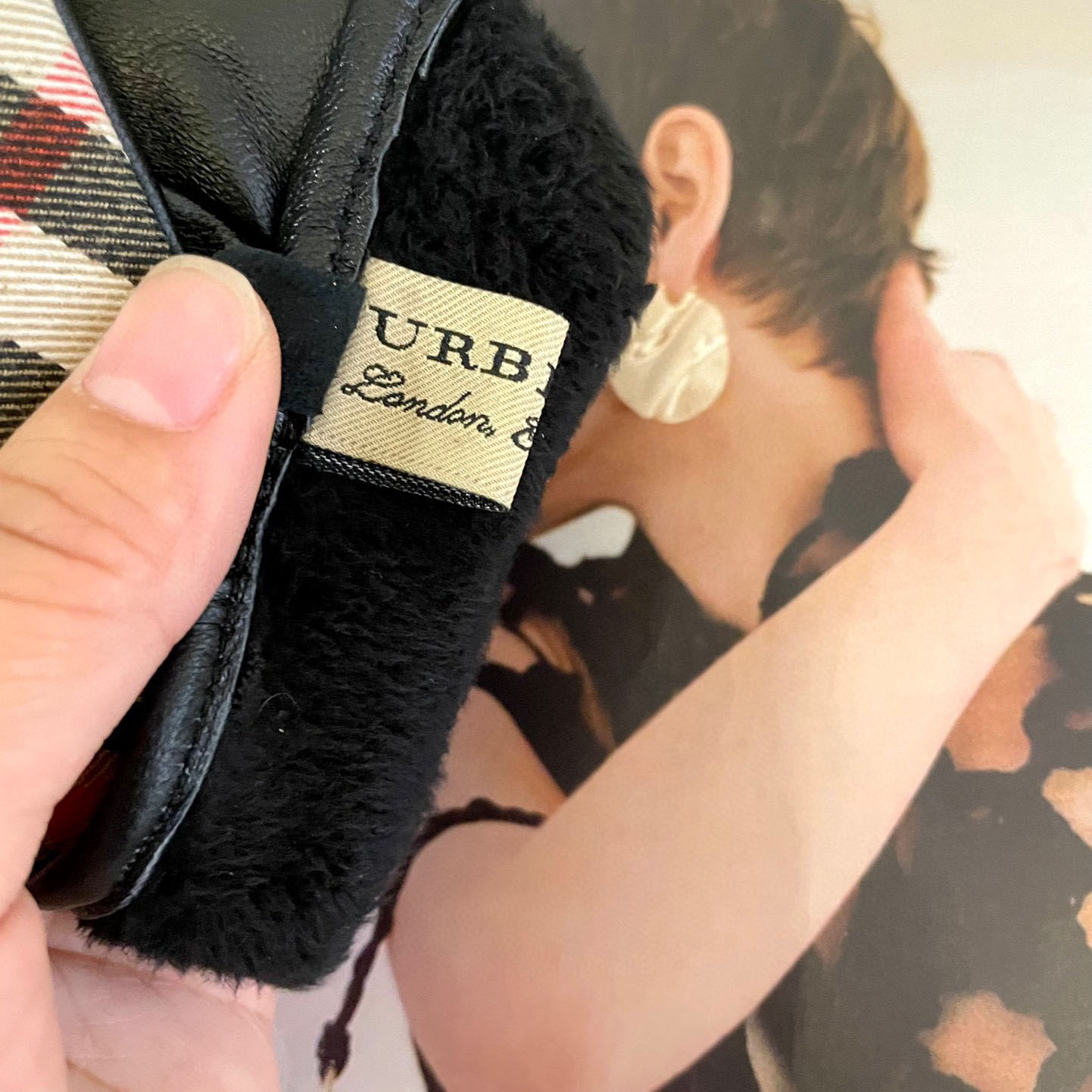 Burberry Gloves  - 