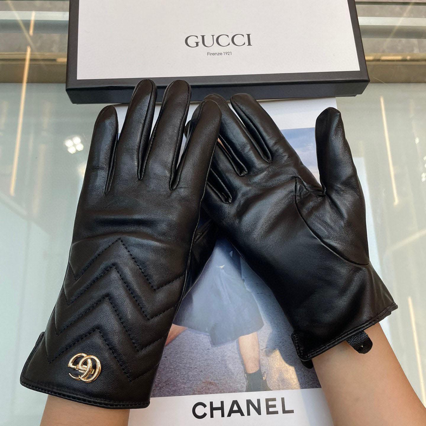 Gucci Gloves  - 
