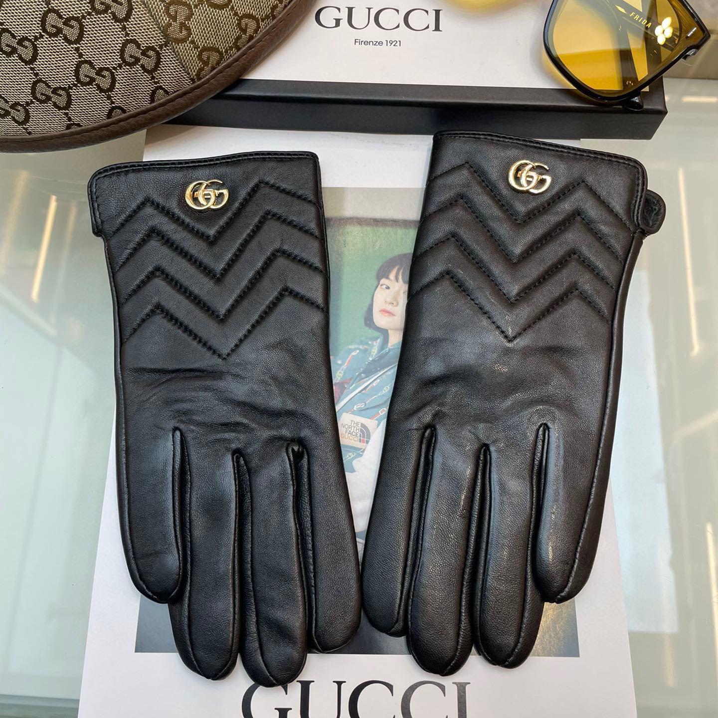 Gucci Gloves  - 