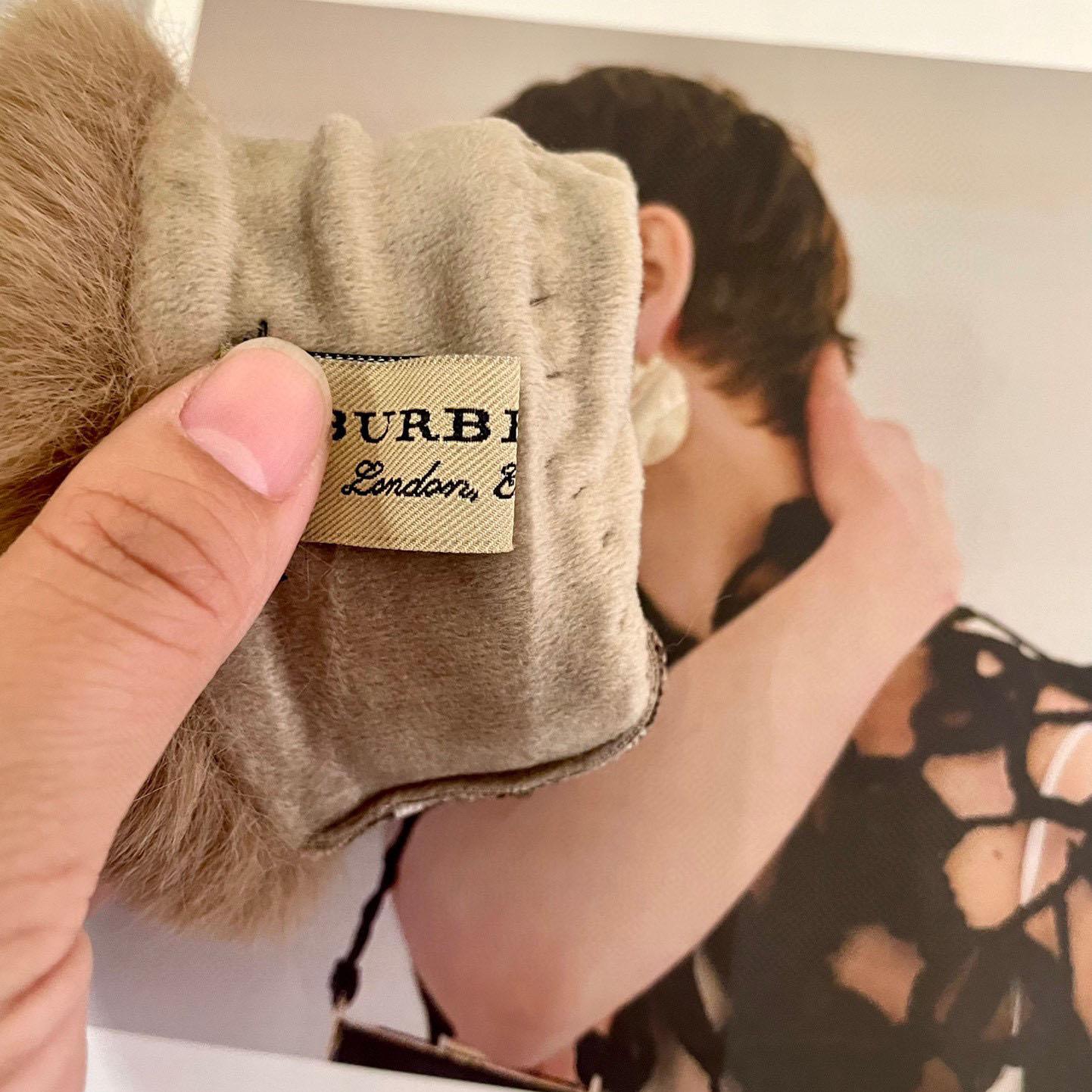 Burberry Gloves  - 