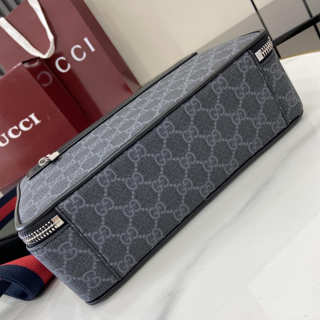 Gucci Medium GG Crossbody Bag - 