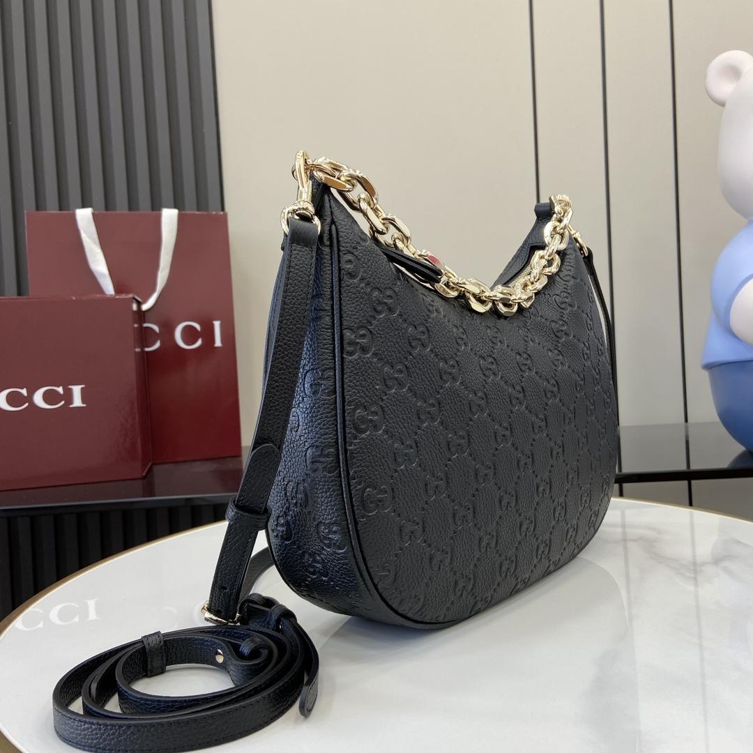 Gucci GG Emblem Medium Shoulder Bag - 