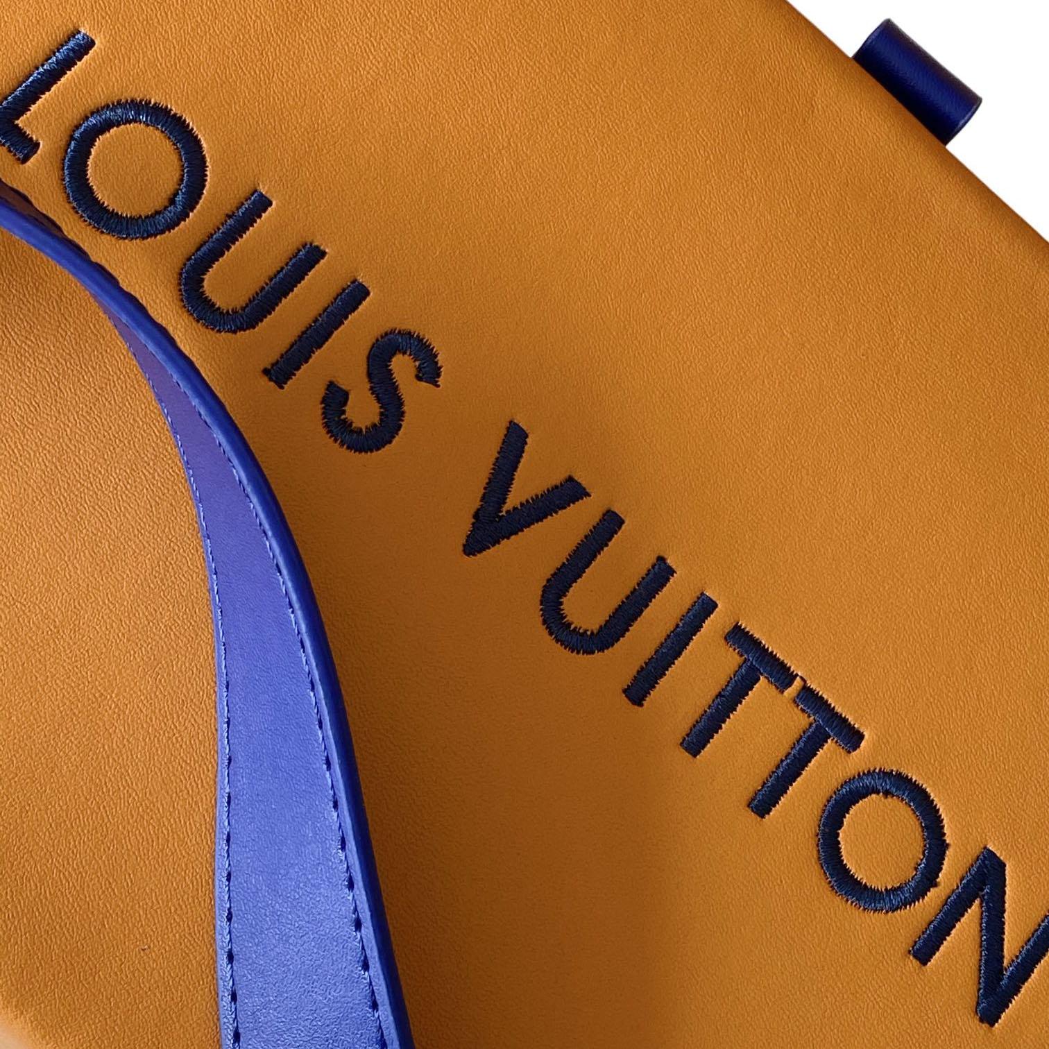 Louis Vuitton Shopper Clutch  M13984 - 