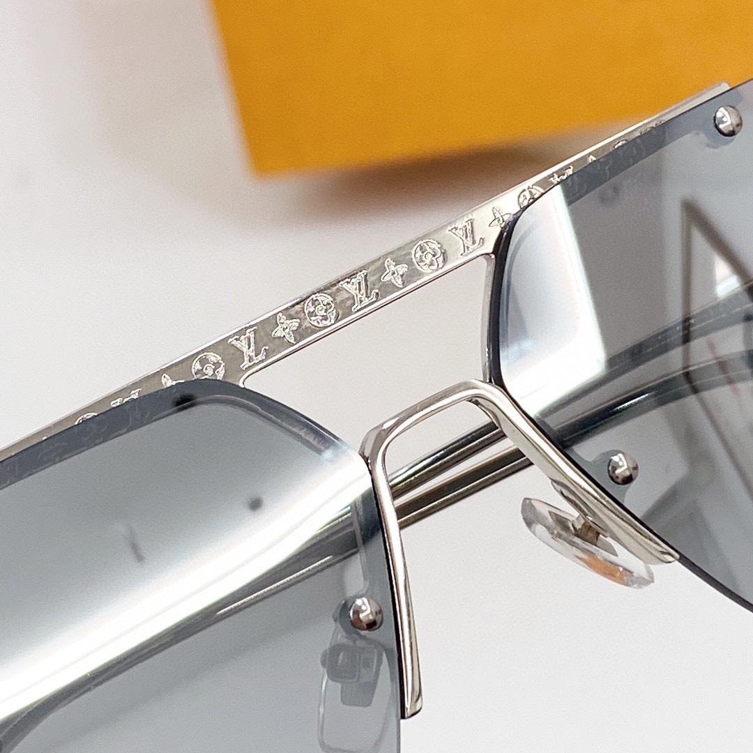 Louis Vuitton LV Ash Sunglasses  Z1262W - 