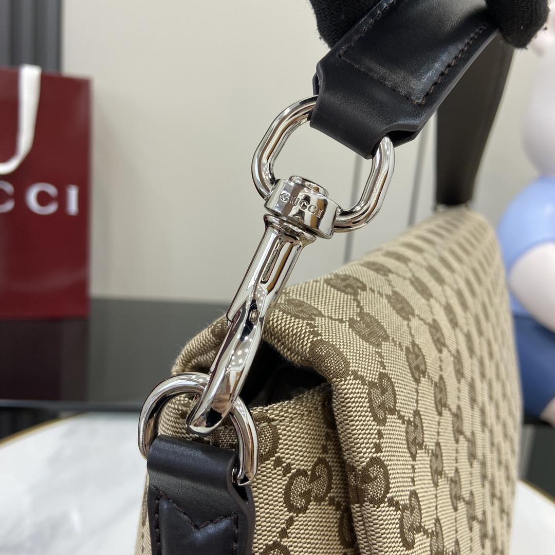 Gucci Medium GG Crossbody Bag With Web - DesignerGu