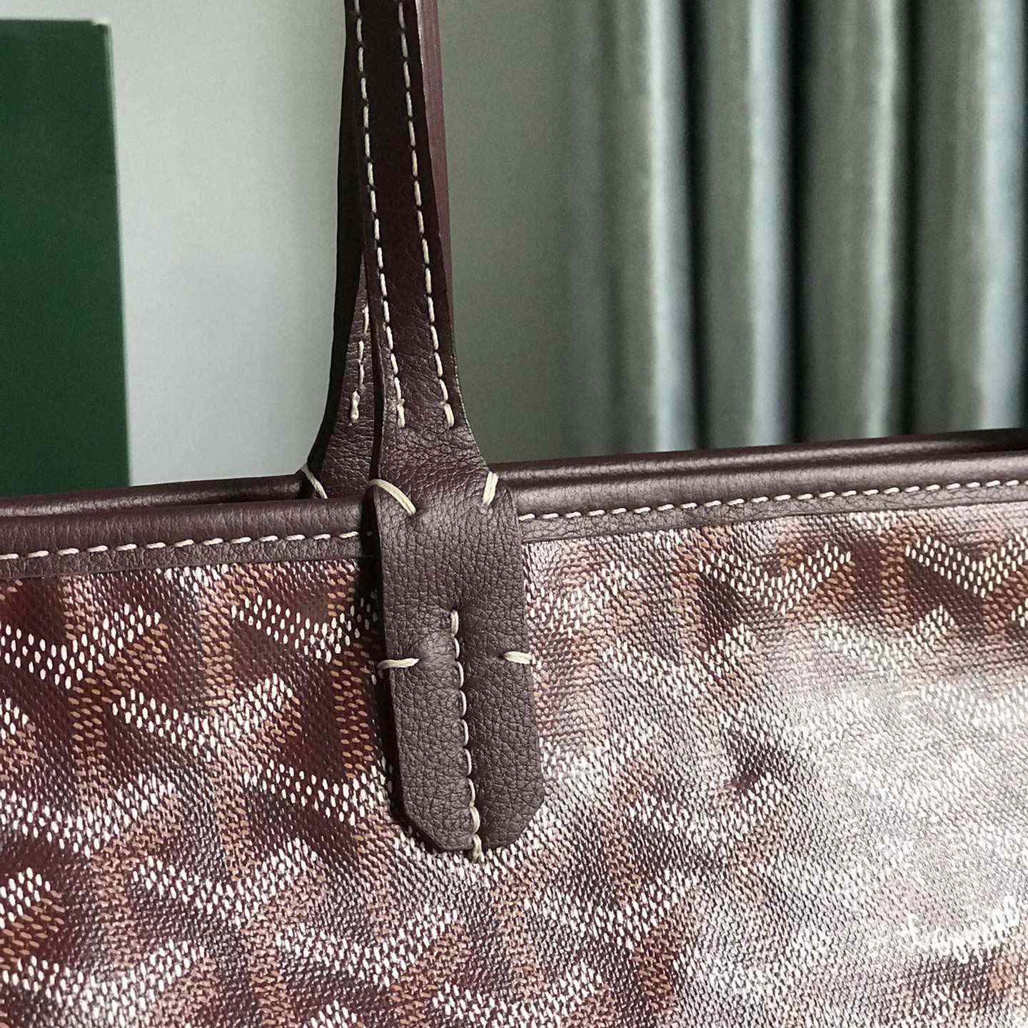 Goyard Saint Louis PM Bag - DesignerGu