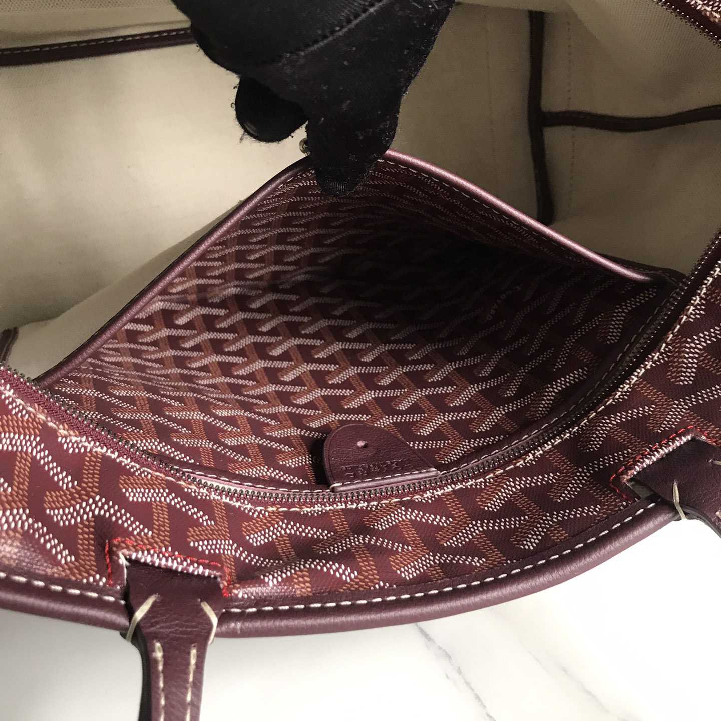 Goyard Saint Louis PM Bag - DesignerGu