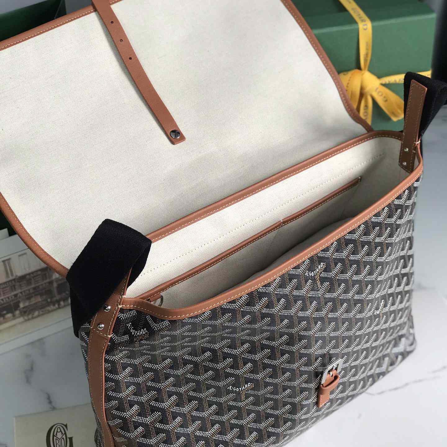 Goyard Capetien MM Messenger Bag   - DesignerGu
