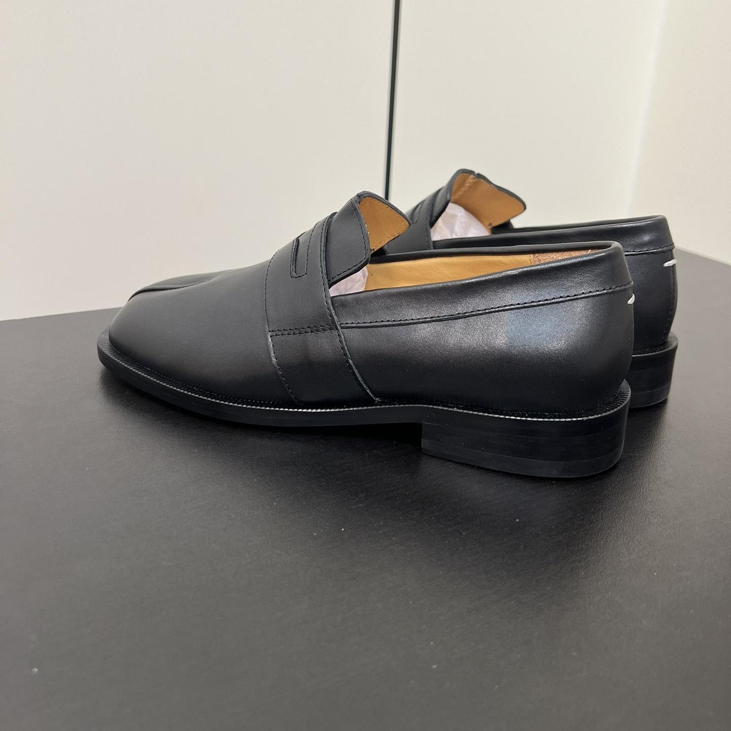 Maison Margiela Tabi Leather Loafers - 